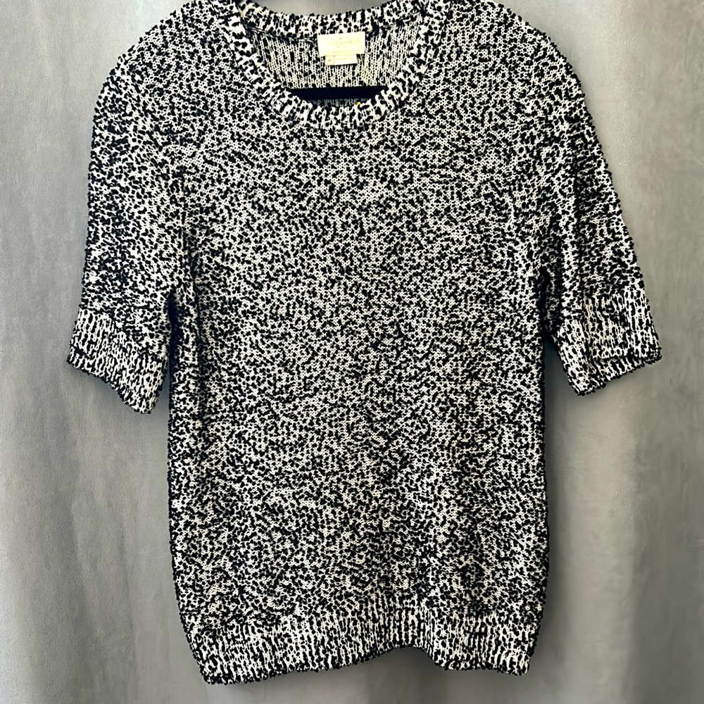Kate Spade Pom Sweater. Black & White Sweater Top. Excellent condition.